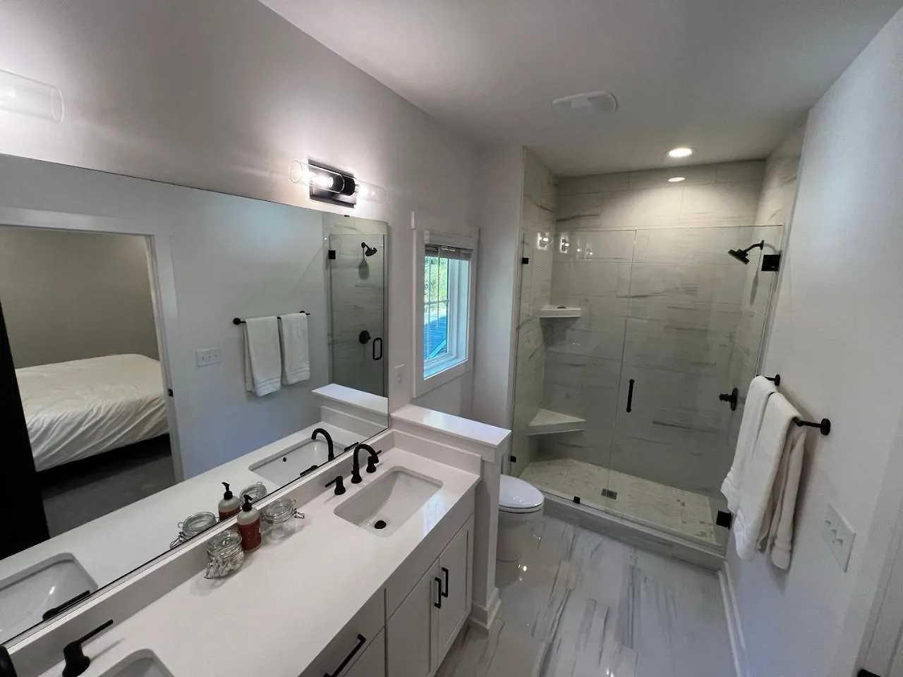 Spacious And Comfy Clt Retreat Charlotte 0*,